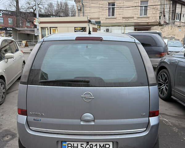 Серый Опель Мерива, объемом двигателя 1.6 л и пробегом 223 тыс. км за 3800 $, фото 10 на Automoto.ua