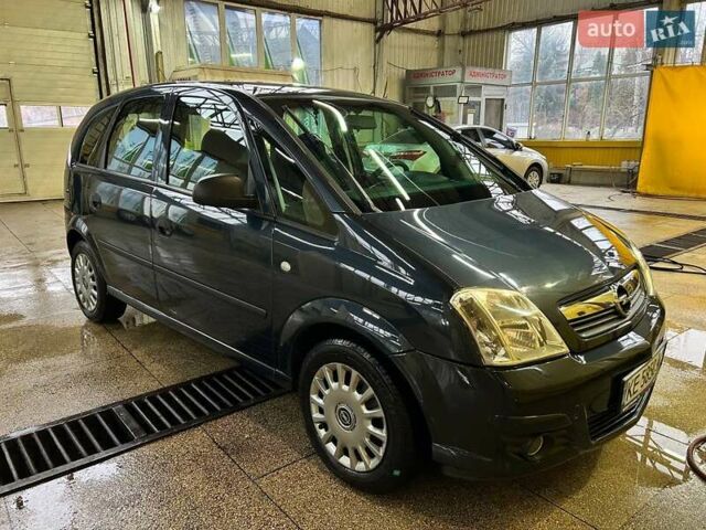 Серый Опель Мерива, объемом двигателя 1.6 л и пробегом 101 тыс. км за 6200 $, фото 5 на Automoto.ua