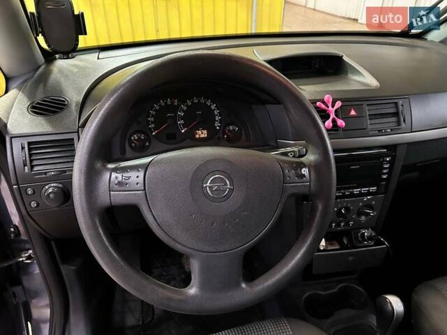 Серый Опель Мерива, объемом двигателя 1.6 л и пробегом 101 тыс. км за 6200 $, фото 21 на Automoto.ua
