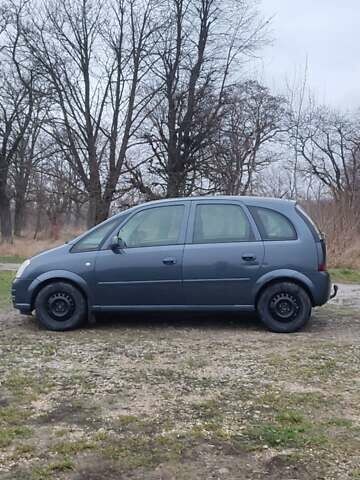 Сірий Опель Меріва, об'ємом двигуна 1.4 л та пробігом 220 тис. км за 3800 $, фото 4 на Automoto.ua