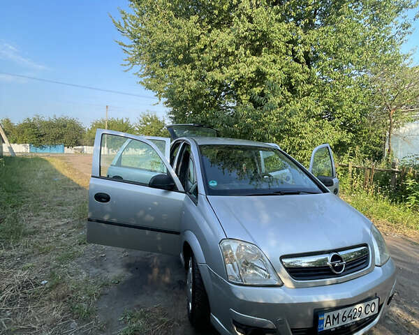 Сірий Опель Меріва, об'ємом двигуна 1.36 л та пробігом 294 тис. км за 4300 $, фото 6 на Automoto.ua