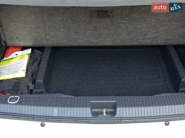 Серый Опель Мерива, объемом двигателя 1.6 л и пробегом 198 тыс. км за 6350 $, фото 61 на Automoto.ua