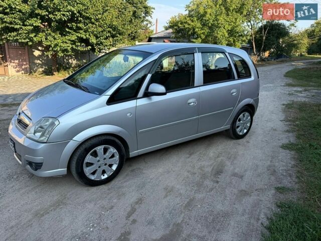 Сірий Опель Меріва, об'ємом двигуна 1.8 л та пробігом 300 тис. км за 3550 $, фото 1 на Automoto.ua