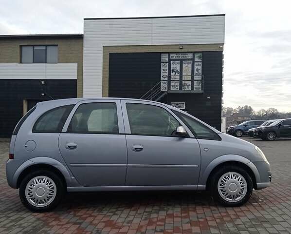 Сірий Опель Меріва, об'ємом двигуна 1.61 л та пробігом 193 тис. км за 4900 $, фото 7 на Automoto.ua