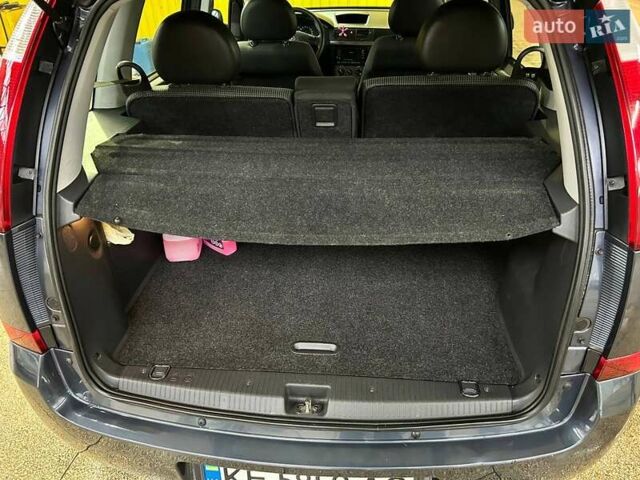 Серый Опель Мерива, объемом двигателя 1.6 л и пробегом 101 тыс. км за 6200 $, фото 25 на Automoto.ua