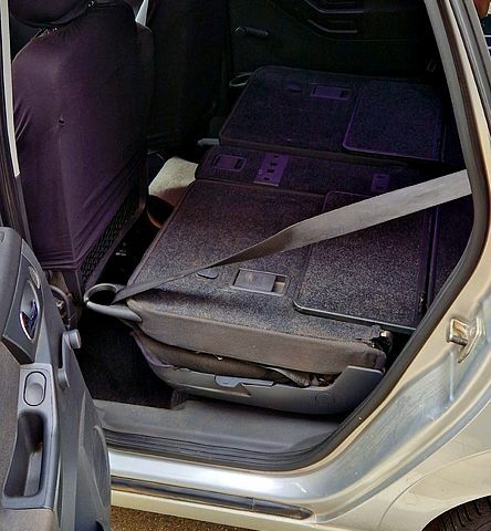 Серый Опель Мерива, объемом двигателя 1.6 л и пробегом 183 тыс. км за 3600 $, фото 7 на Automoto.ua