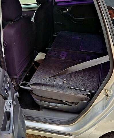 Серый Опель Мерива, объемом двигателя 1.6 л и пробегом 183 тыс. км за 3600 $, фото 6 на Automoto.ua