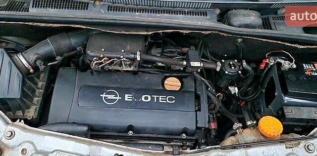 Серый Опель Мерива, объемом двигателя 1.6 л и пробегом 183 тыс. км за 3600 $, фото 12 на Automoto.ua