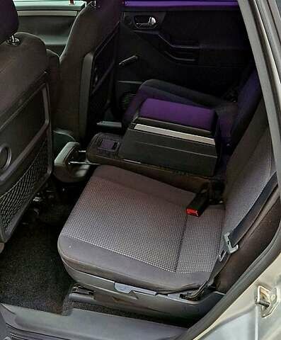 Серый Опель Мерива, объемом двигателя 1.6 л и пробегом 183 тыс. км за 3600 $, фото 8 на Automoto.ua