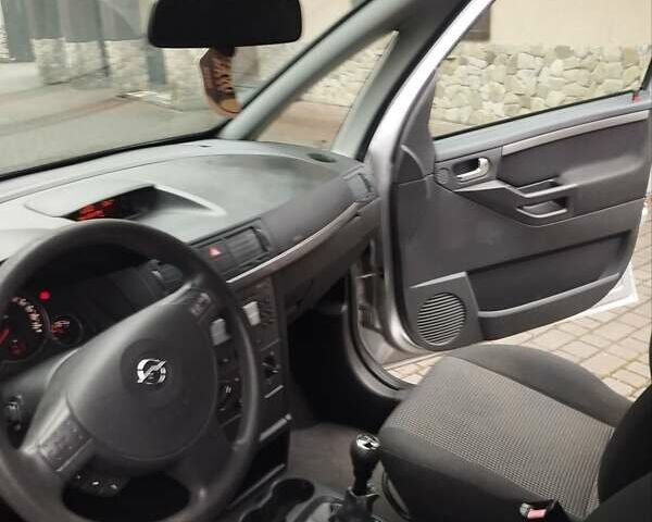 Сірий Опель Меріва, об'ємом двигуна 1.4 л та пробігом 173 тис. км за 5100 $, фото 24 на Automoto.ua