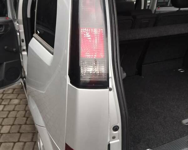 Сірий Опель Меріва, об'ємом двигуна 1.4 л та пробігом 173 тис. км за 5100 $, фото 17 на Automoto.ua