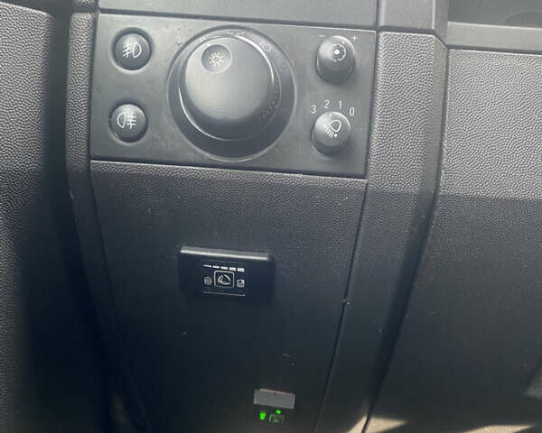 Серый Опель Мерива, объемом двигателя 1.36 л и пробегом 196 тыс. км за 2899 $, фото 18 на Automoto.ua