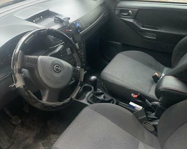 Серый Опель Мерива, объемом двигателя 1.4 л и пробегом 198 тыс. км за 4300 $, фото 5 на Automoto.ua