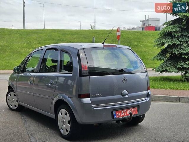 Серый Опель Мерива, объемом двигателя 1.6 л и пробегом 209 тыс. км за 3999 $, фото 14 на Automoto.ua