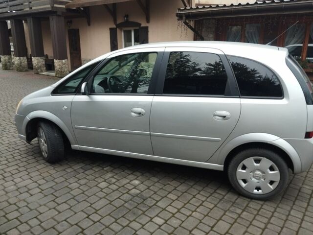 Серый Опель Мерива, объемом двигателя 1.4 л и пробегом 173 тыс. км за 5150 $, фото 5 на Automoto.ua