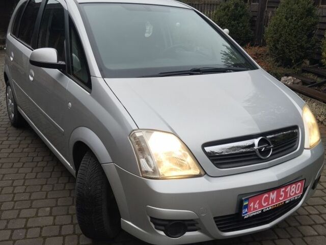 Серый Опель Мерива, объемом двигателя 1.4 л и пробегом 173 тыс. км за 5150 $, фото 1 на Automoto.ua