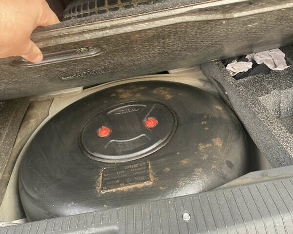 Серый Опель Мерива, объемом двигателя 1.36 л и пробегом 196 тыс. км за 2899 $, фото 13 на Automoto.ua