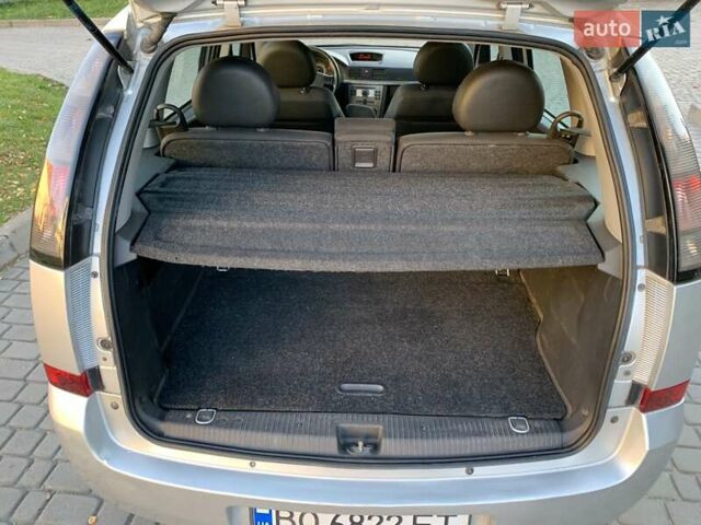 Сірий Опель Меріва, об'ємом двигуна 1.6 л та пробігом 270 тис. км за 5100 $, фото 33 на Automoto.ua