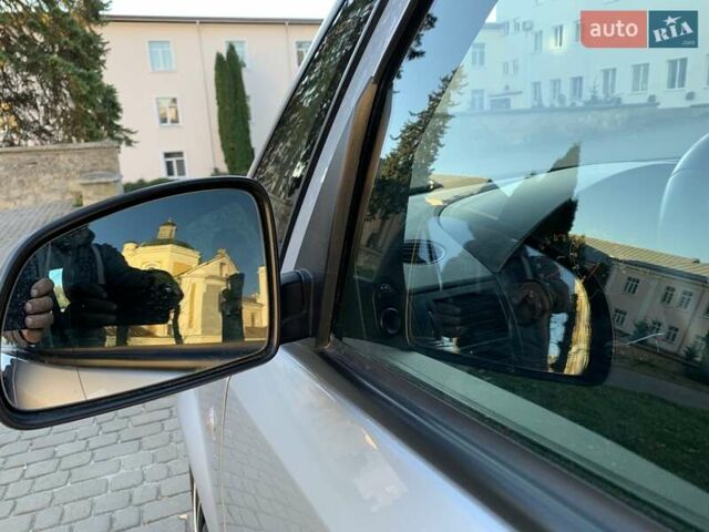 Сірий Опель Меріва, об'ємом двигуна 1.6 л та пробігом 270 тис. км за 5100 $, фото 38 на Automoto.ua