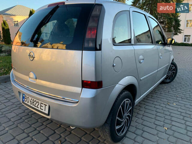 Серый Опель Мерива, объемом двигателя 1.6 л и пробегом 270 тыс. км за 4999 $, фото 12 на Automoto.ua