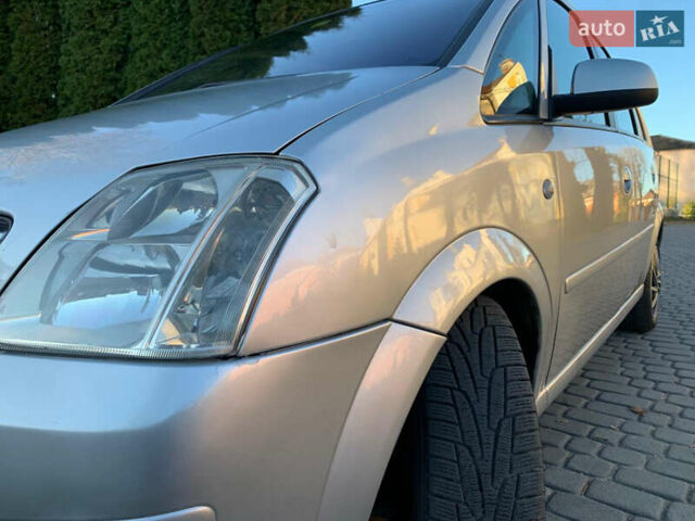 Серый Опель Мерива, объемом двигателя 1.6 л и пробегом 270 тыс. км за 4999 $, фото 19 на Automoto.ua