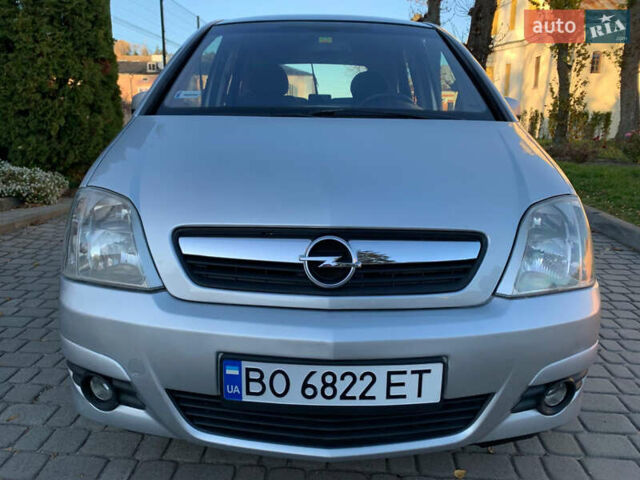 Серый Опель Мерива, объемом двигателя 1.6 л и пробегом 270 тыс. км за 4999 $, фото 15 на Automoto.ua