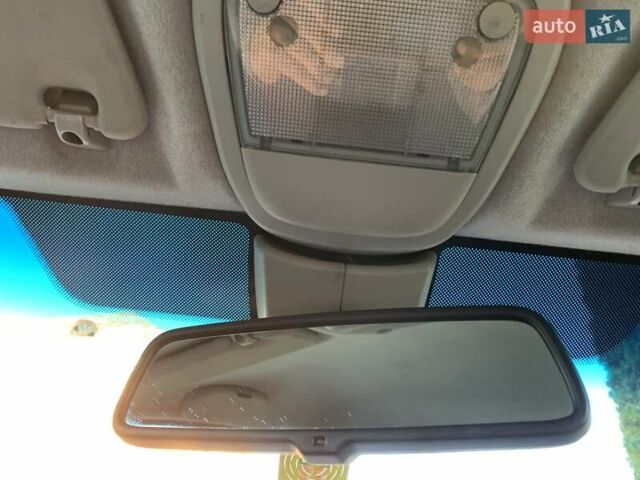 Сірий Опель Меріва, об'ємом двигуна 1.6 л та пробігом 270 тис. км за 5100 $, фото 42 на Automoto.ua