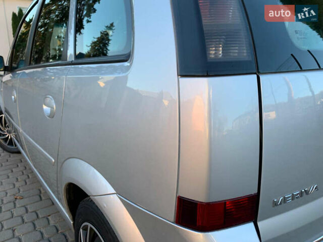 Серый Опель Мерива, объемом двигателя 1.6 л и пробегом 270 тыс. км за 4999 $, фото 20 на Automoto.ua