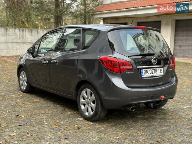 Серый Опель Мерива, объемом двигателя 1.36 л и пробегом 244 тыс. км за 5900 $, фото 6 на Automoto.ua