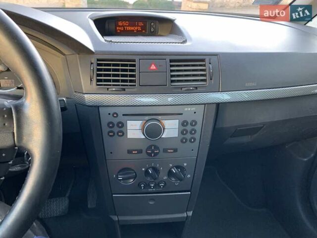 Сірий Опель Меріва, об'ємом двигуна 1.6 л та пробігом 270 тис. км за 5100 $, фото 28 на Automoto.ua