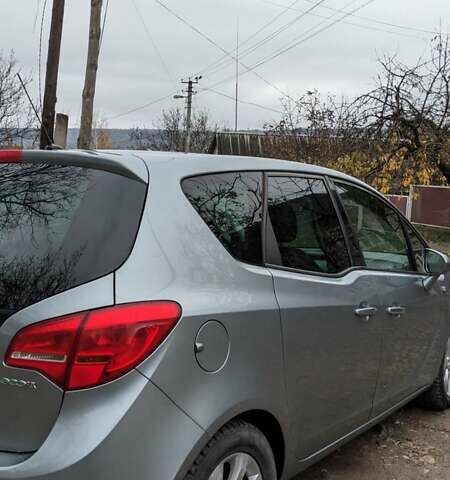 Серый Опель Мерива, объемом двигателя 1.3 л и пробегом 220 тыс. км за 5500 $, фото 14 на Automoto.ua