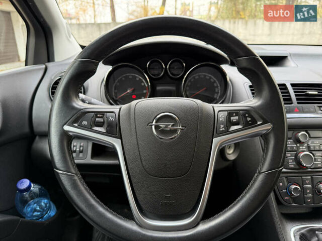 Серый Опель Мерива, объемом двигателя 1.36 л и пробегом 244 тыс. км за 5900 $, фото 14 на Automoto.ua