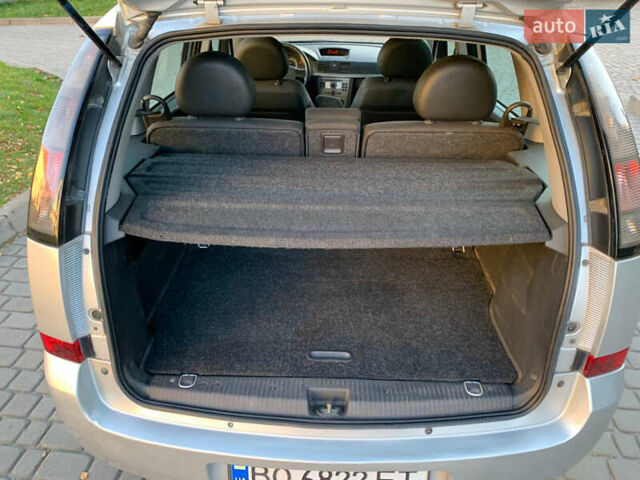Серый Опель Мерива, объемом двигателя 1.6 л и пробегом 270 тыс. км за 4999 $, фото 38 на Automoto.ua