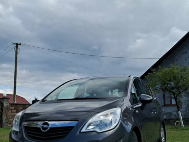 Сірий Опель Меріва, об'ємом двигуна 1.69 л та пробігом 350 тис. км за 4900 $, фото 4 на Automoto.ua