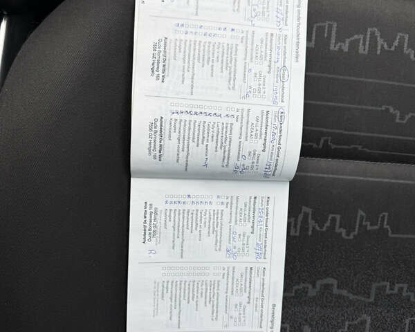 Серый Опель Мерива, объемом двигателя 1.36 л и пробегом 244 тыс. км за 5900 $, фото 18 на Automoto.ua