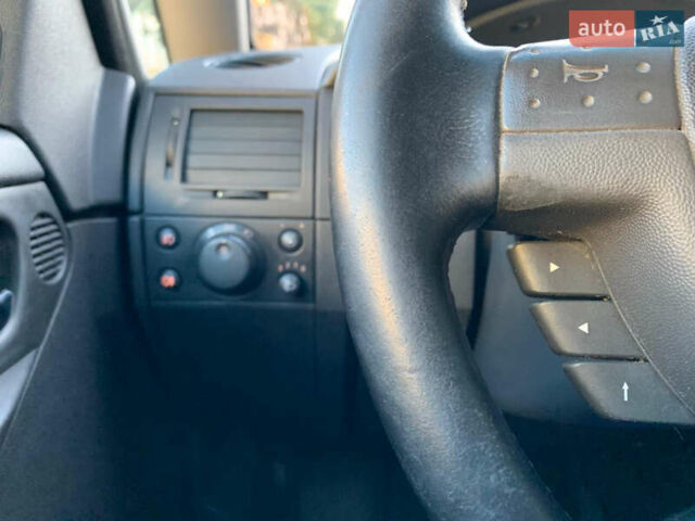 Серый Опель Мерива, объемом двигателя 1.6 л и пробегом 270 тыс. км за 4999 $, фото 33 на Automoto.ua