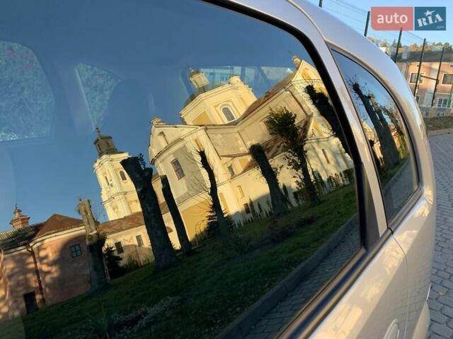 Сірий Опель Меріва, об'ємом двигуна 1.6 л та пробігом 270 тис. км за 5100 $, фото 14 на Automoto.ua