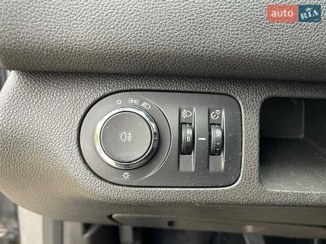 Серый Опель Мерива, объемом двигателя 1.3 л и пробегом 223 тыс. км за 6800 $, фото 20 на Automoto.ua