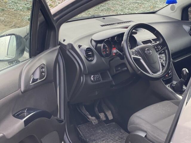 Сірий Опель Меріва, об'ємом двигуна 1.4 л та пробігом 220 тис. км за 4900 $, фото 8 на Automoto.ua