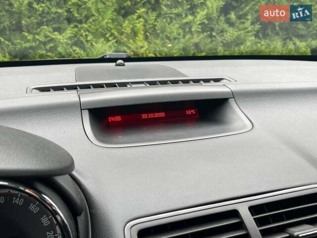 Серый Опель Мерива, объемом двигателя 1.3 л и пробегом 223 тыс. км за 6800 $, фото 25 на Automoto.ua