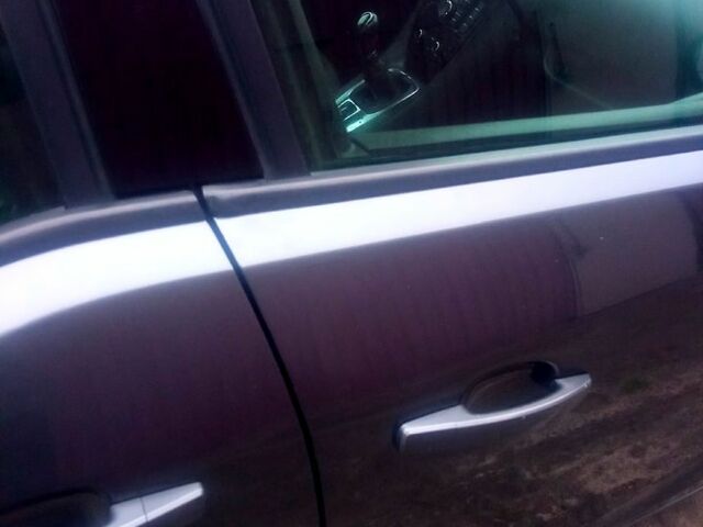 Серый Опель Мерива, объемом двигателя 1.3 л и пробегом 317 тыс. км за 7500 $, фото 6 на Automoto.ua