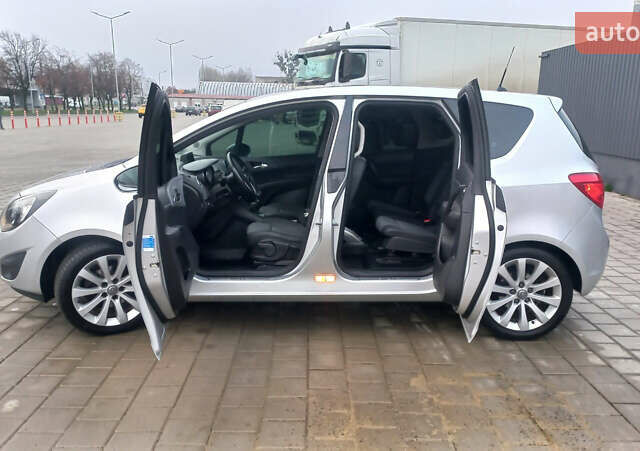 Сірий Опель Меріва, об'ємом двигуна 1.36 л та пробігом 206 тис. км за 6700 $, фото 10 на Automoto.ua