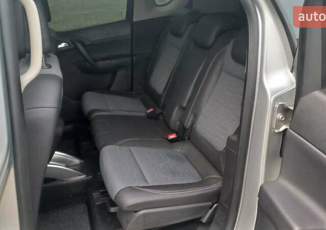 Сірий Опель Меріва, об'ємом двигуна 1.36 л та пробігом 206 тис. км за 6700 $, фото 9 на Automoto.ua