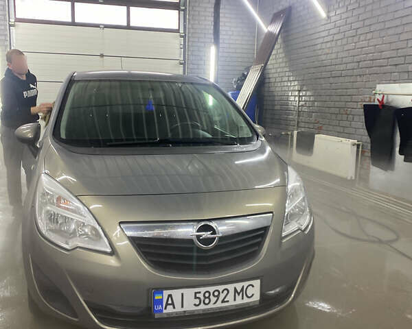 Серый Опель Мерива, объемом двигателя 1.4 л и пробегом 229 тыс. км за 4950 $, фото 25 на Automoto.ua