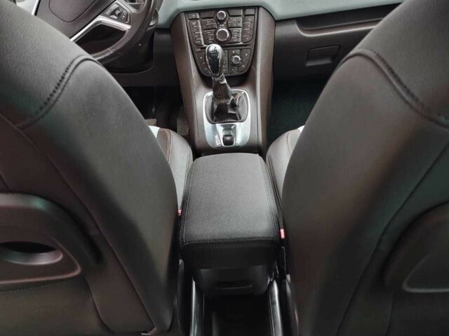 Сірий Опель Меріва, об'ємом двигуна 0 л та пробігом 210 тис. км за 6405 $, фото 3 на Automoto.ua