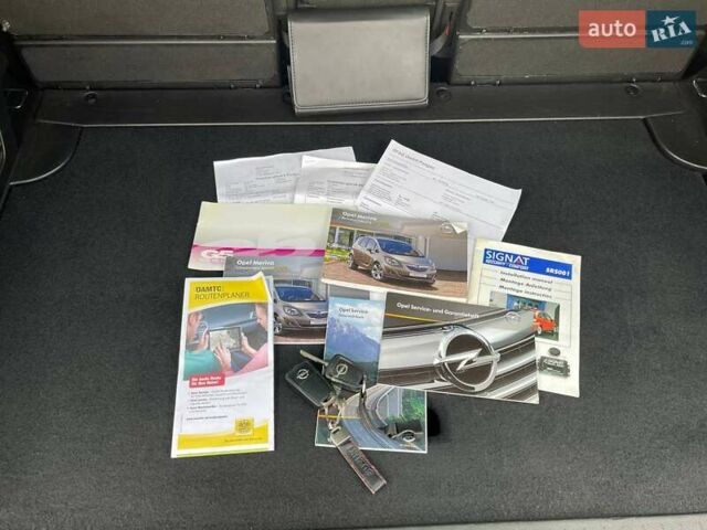 Серый Опель Мерива, объемом двигателя 1.3 л и пробегом 223 тыс. км за 6800 $, фото 38 на Automoto.ua