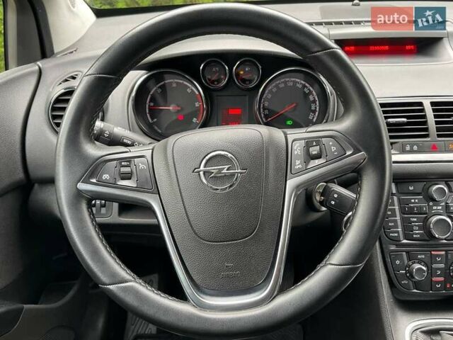 Серый Опель Мерива, объемом двигателя 1.3 л и пробегом 223 тыс. км за 6800 $, фото 21 на Automoto.ua