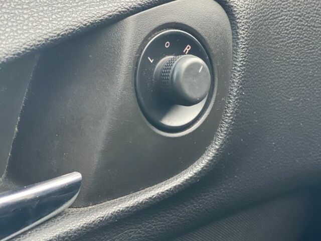 Сірий Опель Меріва, об'ємом двигуна 1.4 л та пробігом 220 тис. км за 4900 $, фото 17 на Automoto.ua