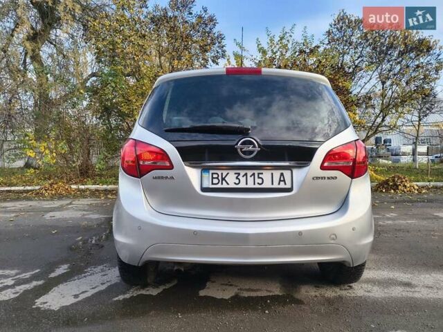Серый Опель Мерива, объемом двигателя 1.69 л и пробегом 192 тыс. км за 7999 $, фото 5 на Automoto.ua