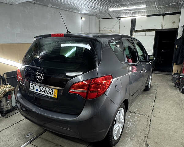 Сірий Опель Меріва, об'ємом двигуна 1.4 л та пробігом 203 тис. км за 6800 $, фото 14 на Automoto.ua